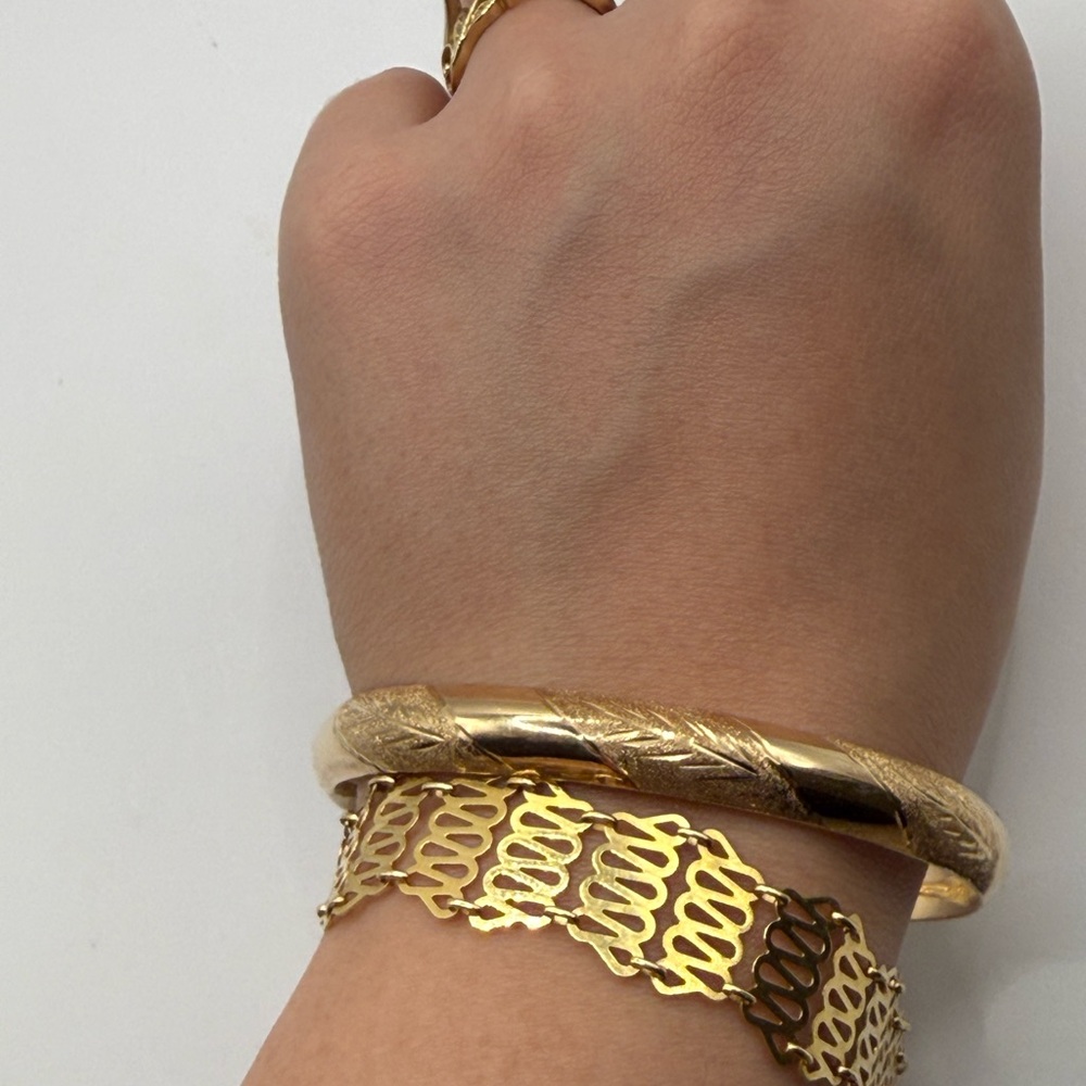 14K Gold Bangle - Picture 2 of 9
